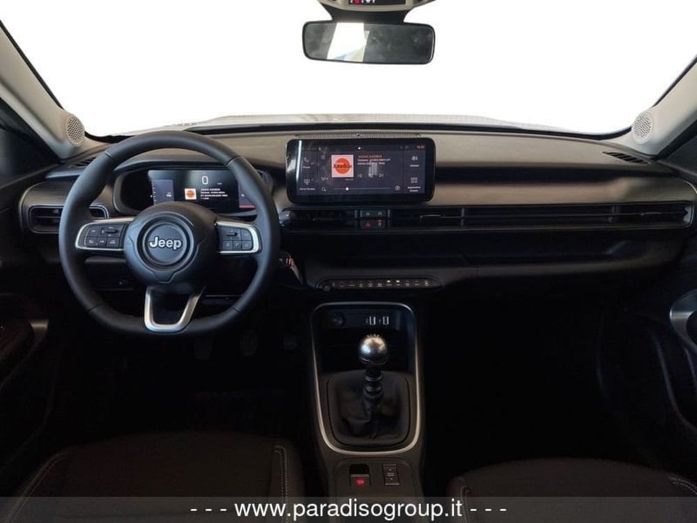 Jeep Avenger nuova a Catanzaro (13)
