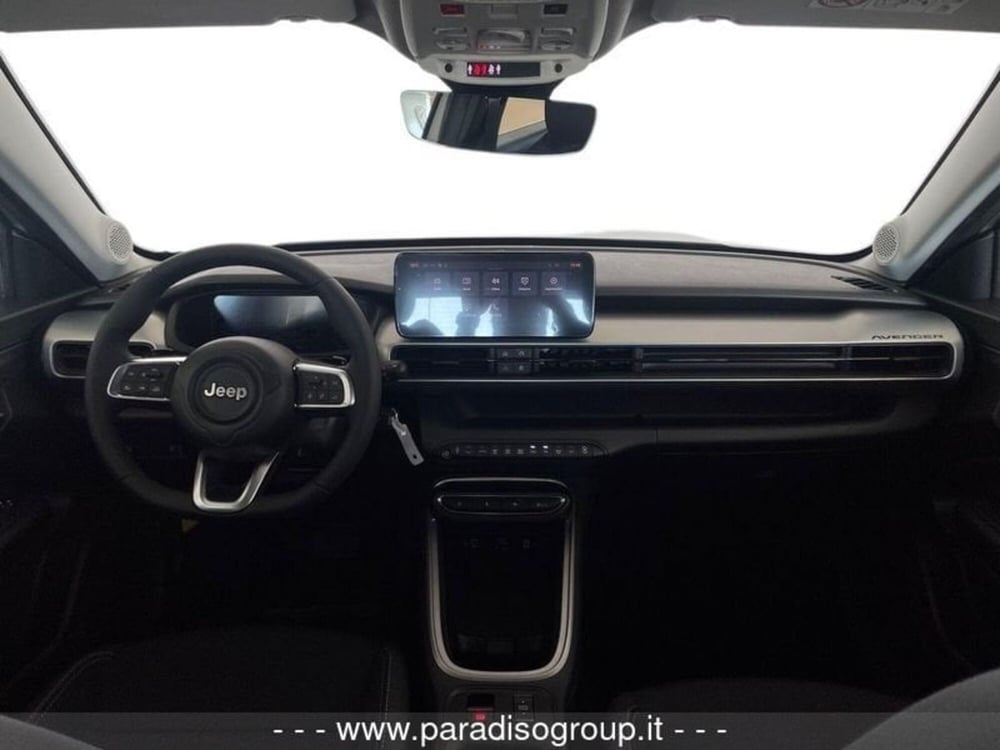 Jeep Avenger nuova a Catanzaro (14)