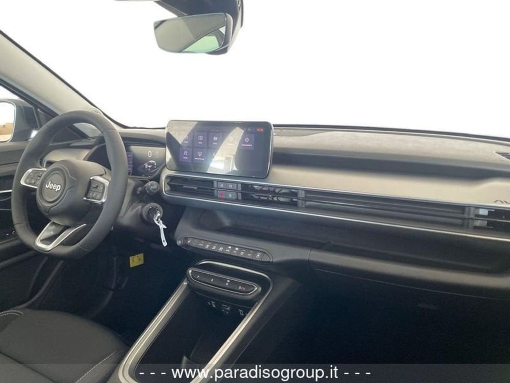 Jeep Avenger nuova a Catanzaro (20)