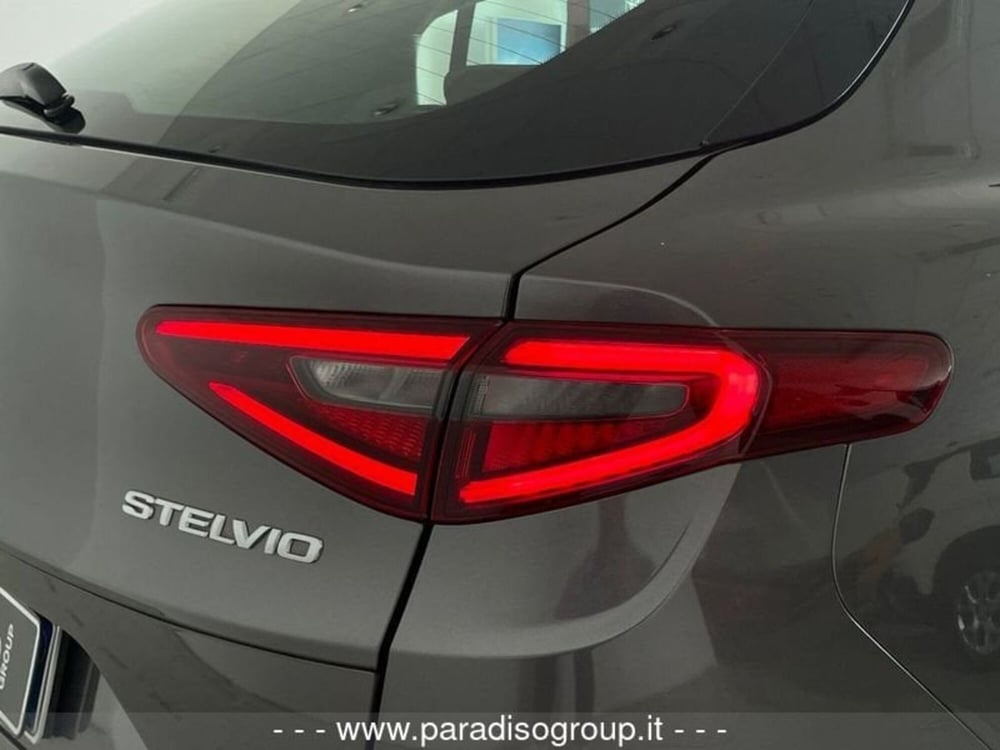 Alfa Romeo Stelvio usata a Catanzaro (10)