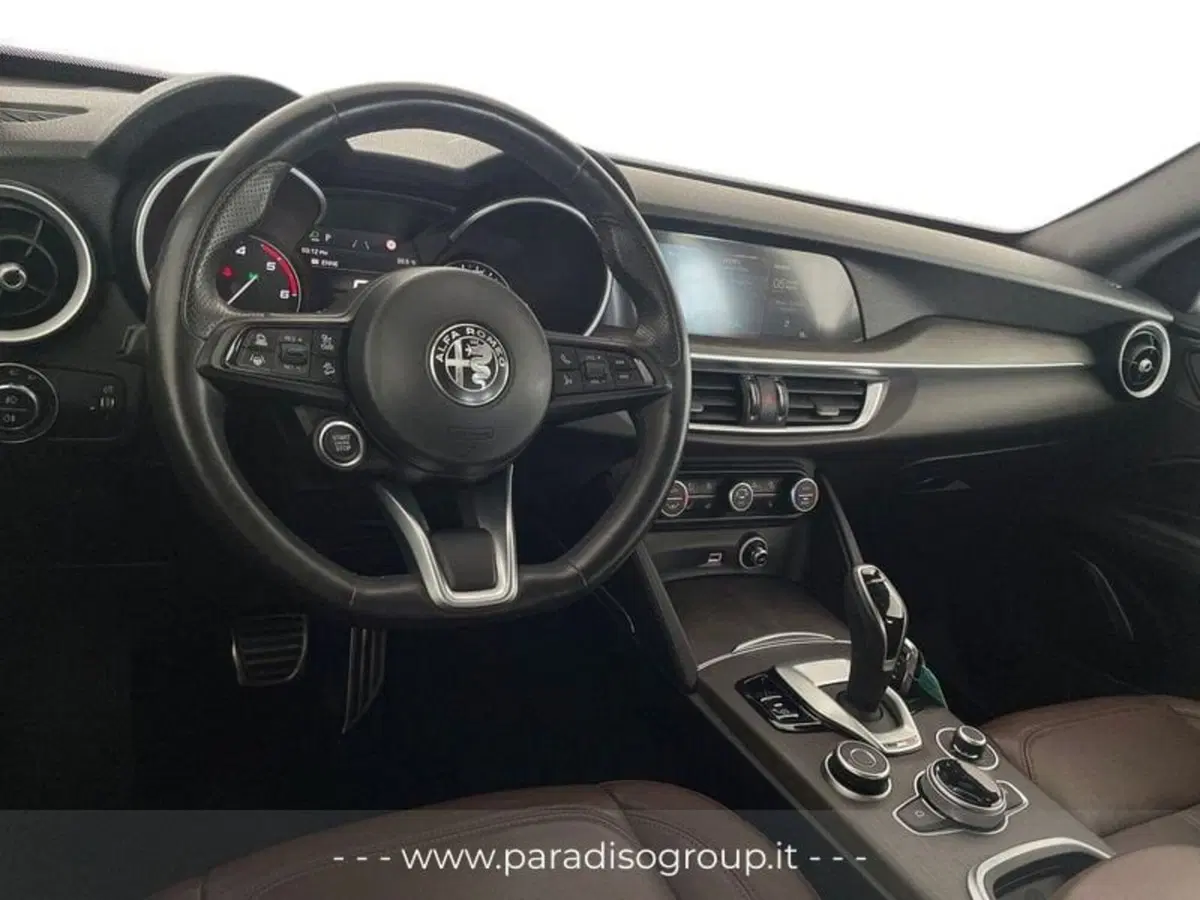 Alfa Romeo Stelvio usata a Catanzaro (13)