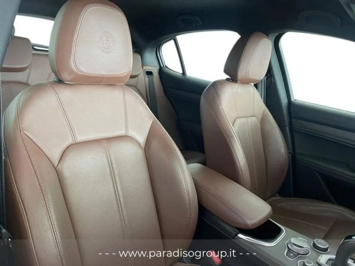 Alfa Romeo Stelvio usata a Catanzaro (15)