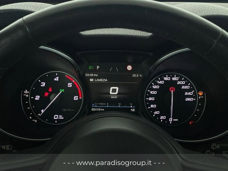 Alfa Romeo Stelvio usata a Catanzaro (18)