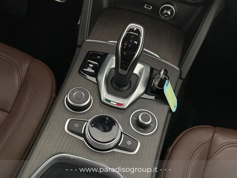 Alfa Romeo Stelvio usata a Catanzaro (19)