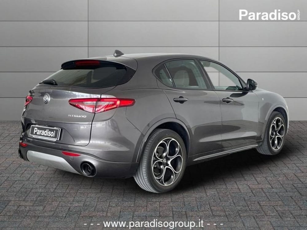 Alfa Romeo Stelvio usata a Catanzaro (2)