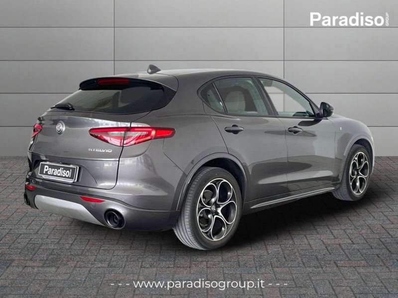 Alfa Romeo Stelvio usata a Catanzaro (2)