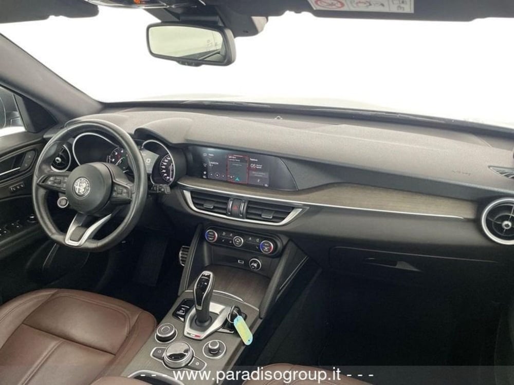 Alfa Romeo Stelvio usata a Catanzaro (20)