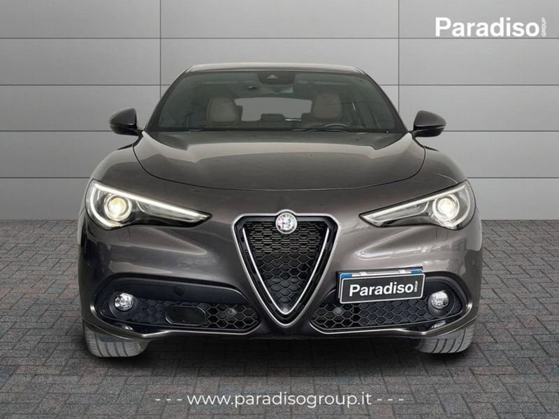 Alfa Romeo Stelvio usata a Catanzaro (3)
