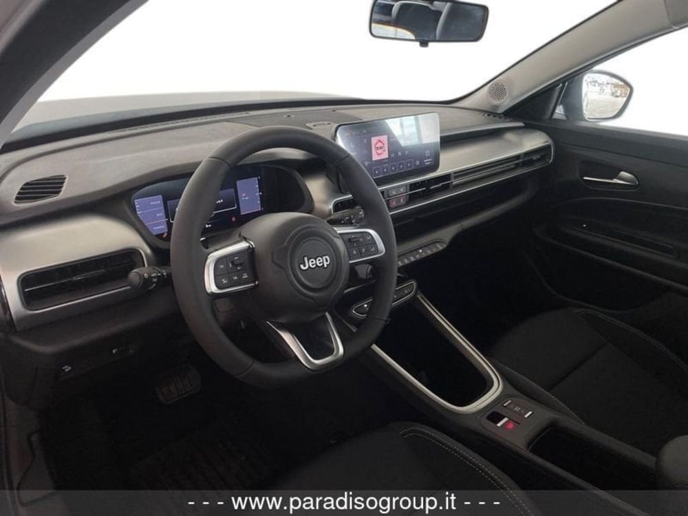 Jeep Avenger nuova a Catanzaro (12)