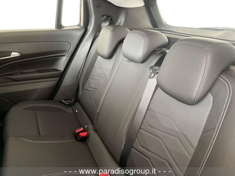 Jeep Avenger nuova a Catanzaro (20)
