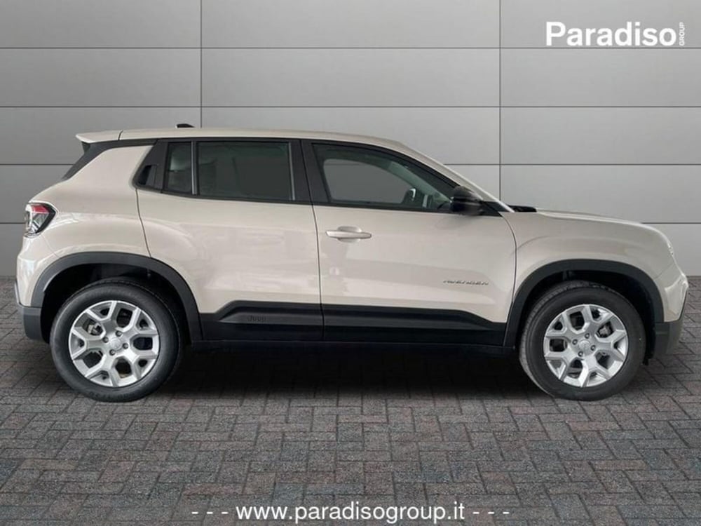 Jeep Avenger nuova a Catanzaro (5)