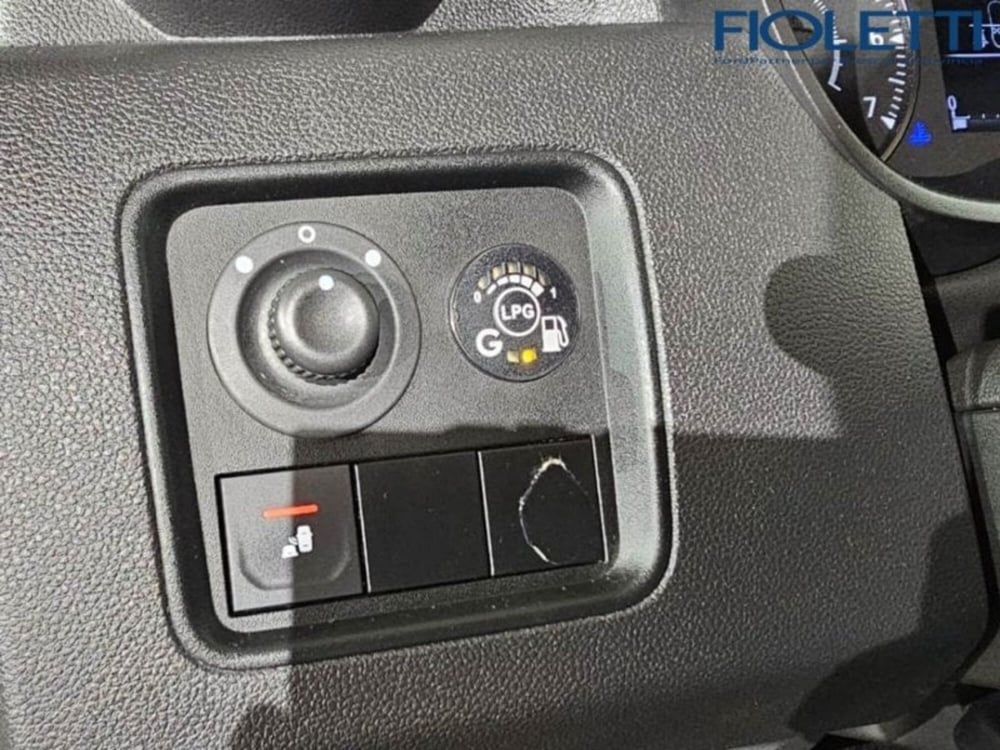 Dacia Duster usata a Brescia (9)