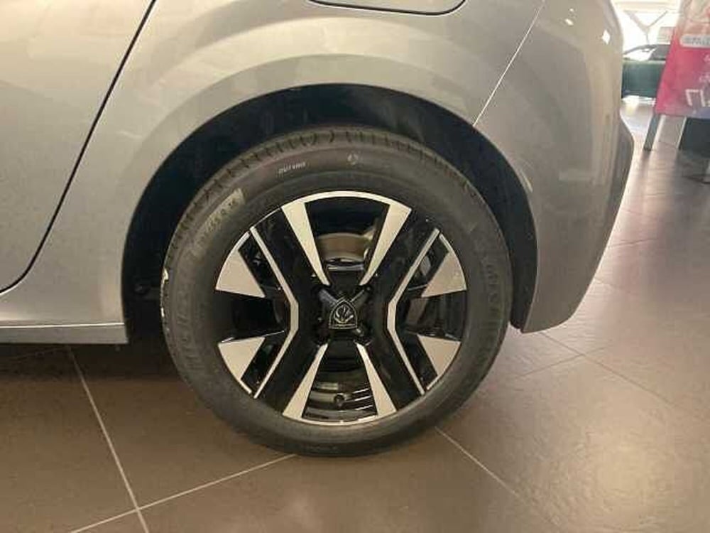 Peugeot 208 nuova a Messina (10)