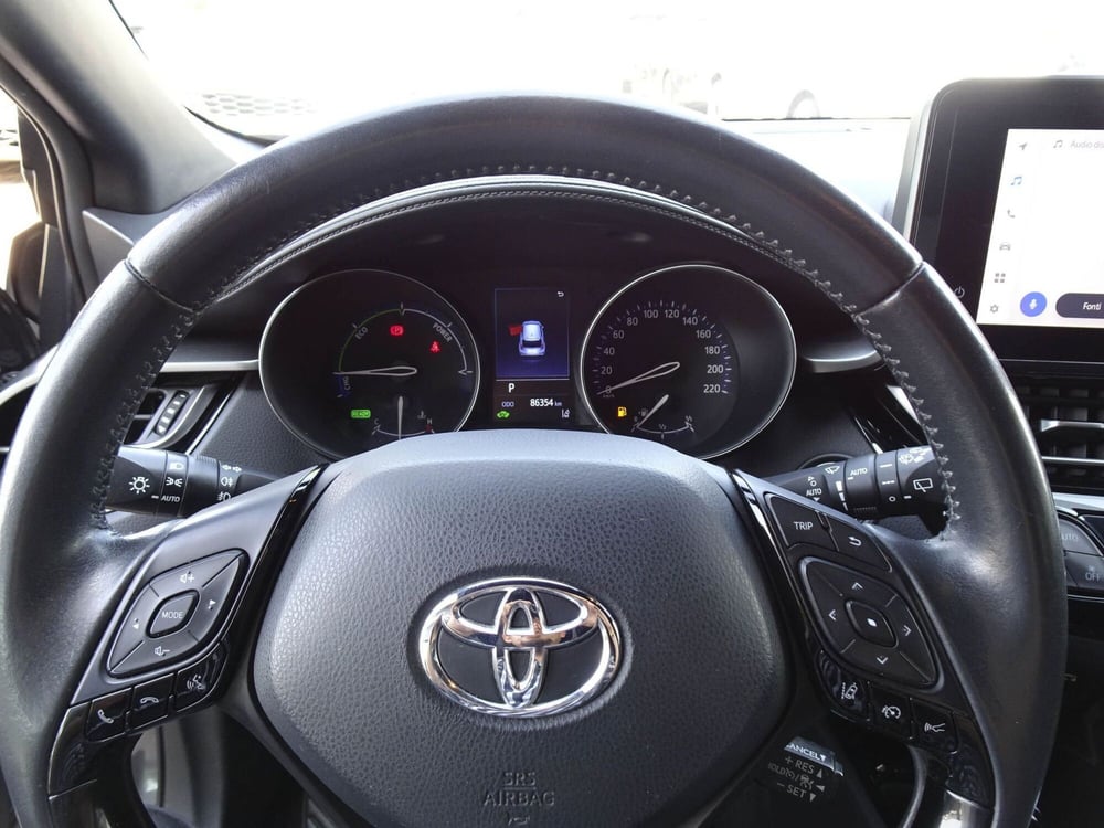 Toyota Toyota C-HR usata a Treviso (12)