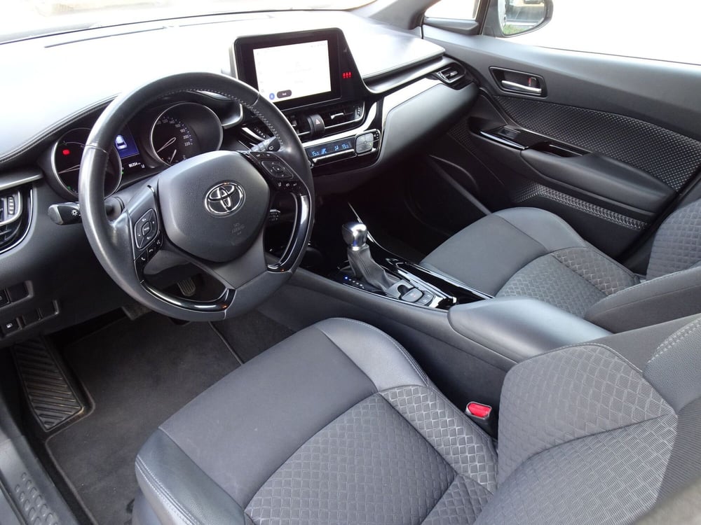 Toyota Toyota C-HR usata a Treviso (7)