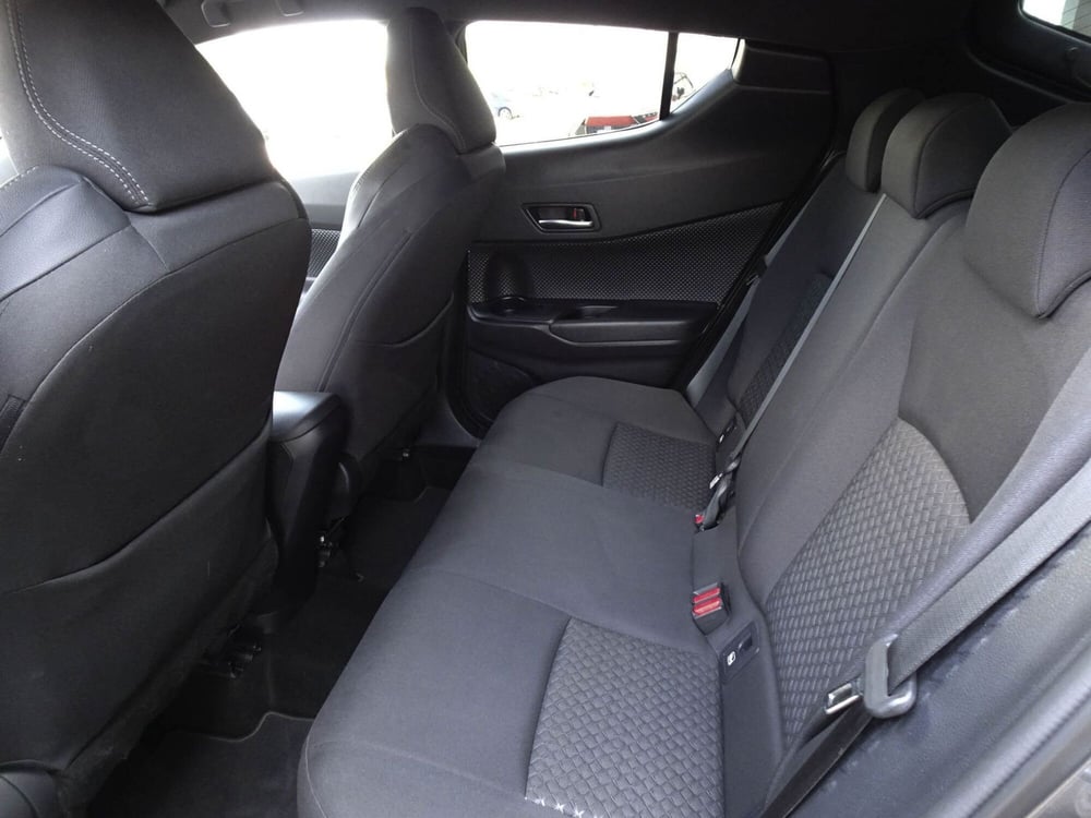 Toyota Toyota C-HR usata a Treviso (9)