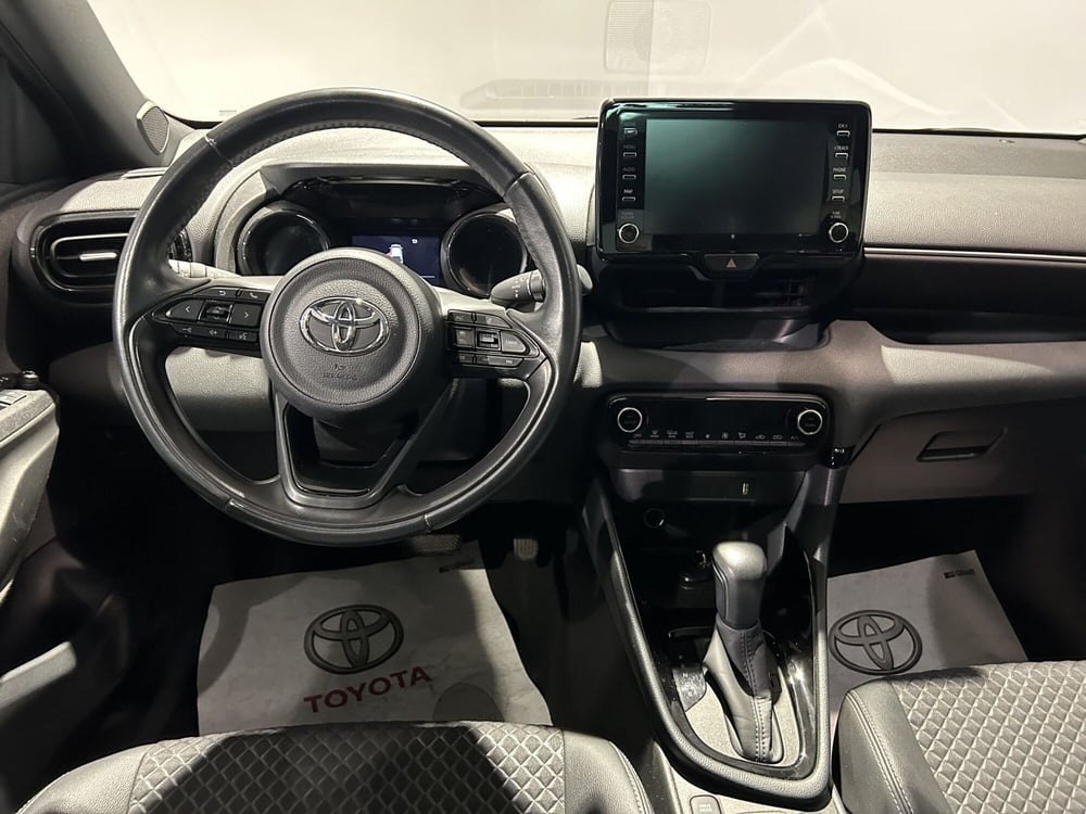Toyota Yaris usata a Milano (9)