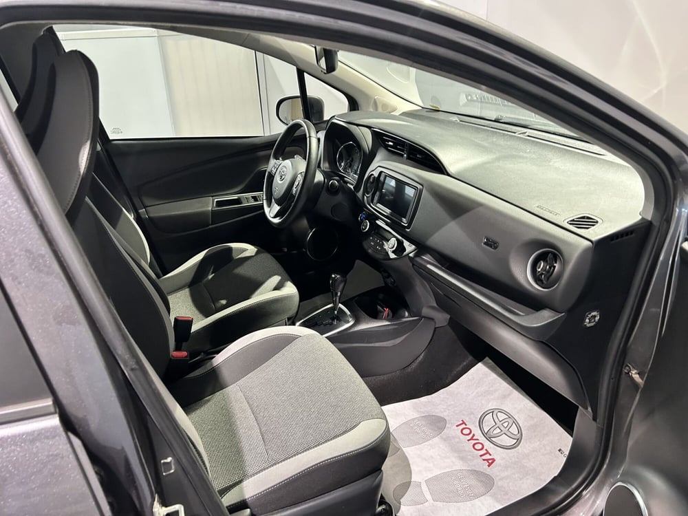 Toyota Yaris usata a Milano (6)