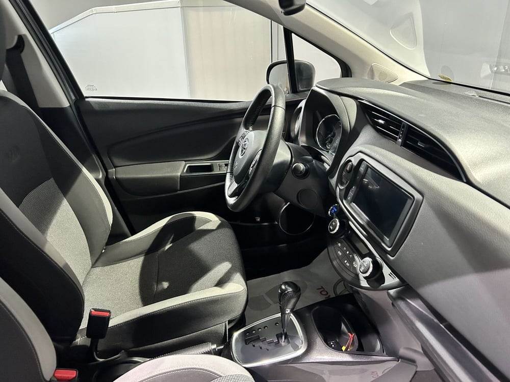 Toyota Yaris usata a Milano (7)
