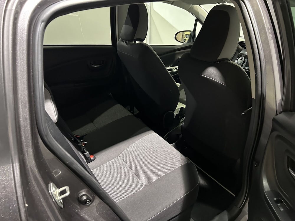 Toyota Yaris usata a Milano (8)