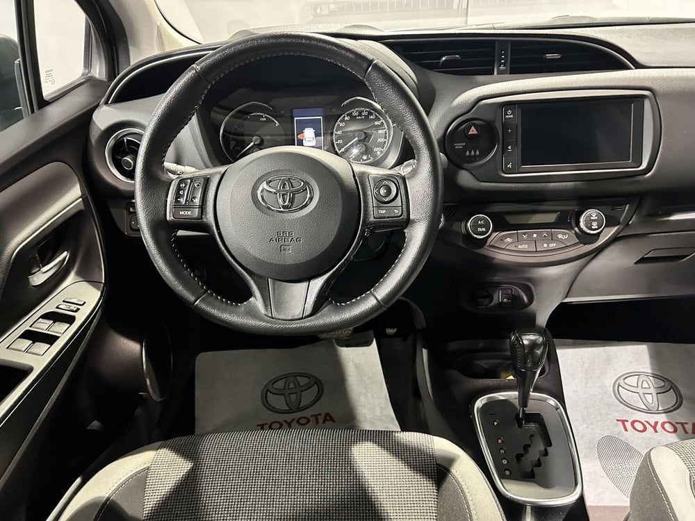 Toyota Yaris usata a Milano (9)