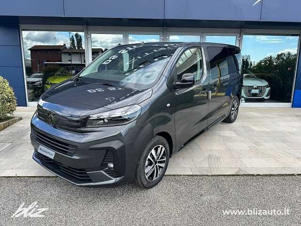 Peugeot Traveller nuova a Udine