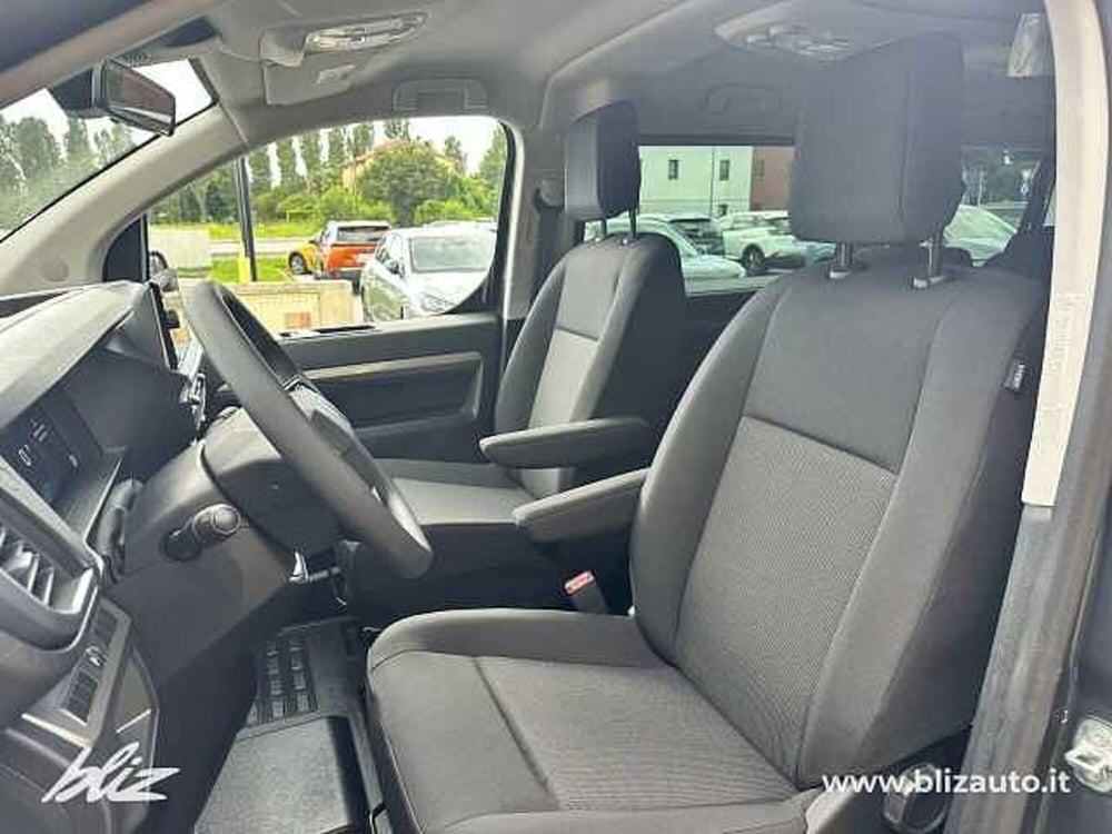 Peugeot Traveller nuova a Udine (11)