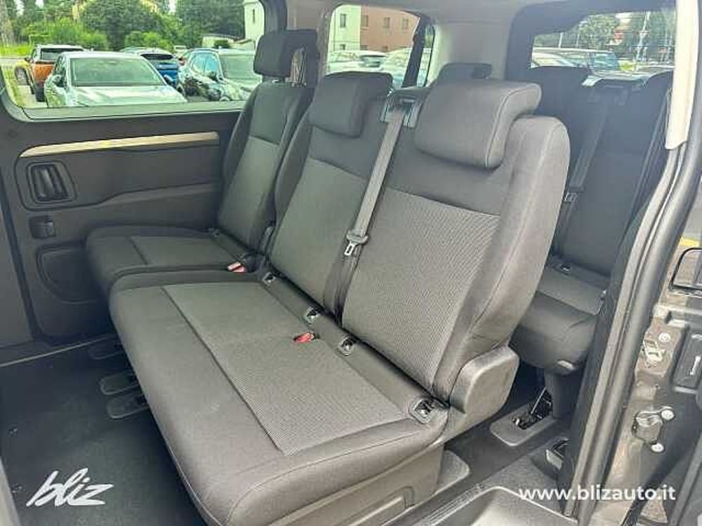 Peugeot Traveller nuova a Udine (13)