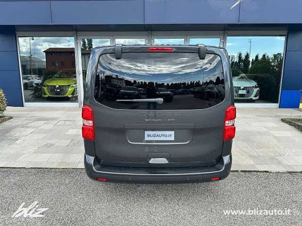 Peugeot Traveller nuova a Udine (5)