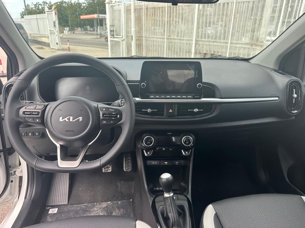Kia Picanto nuova a Napoli (13)