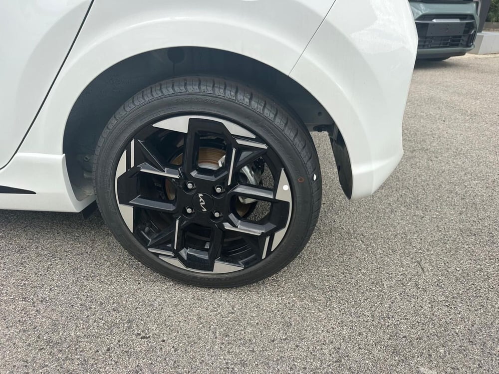 Kia Picanto nuova a Napoli (7)