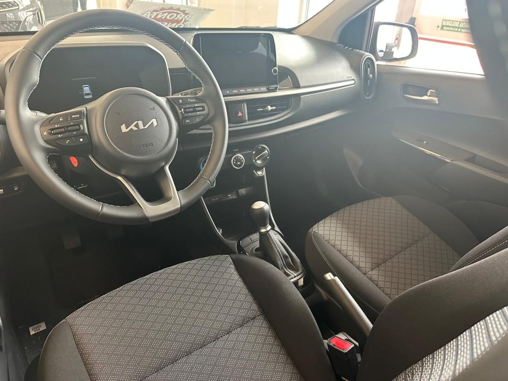 Kia Picanto nuova a Napoli (11)