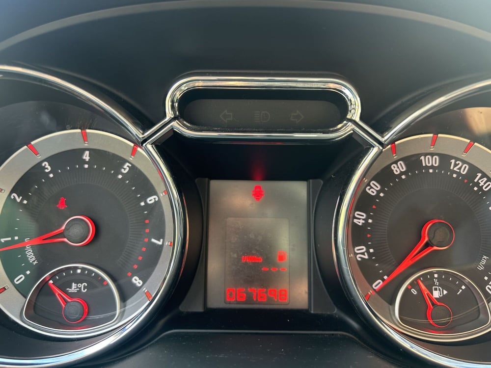 Opel Adam usata a La Spezia (14)