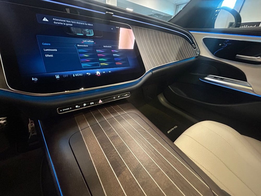 Mercedes-Benz Classe E nuova a Pisa (11)