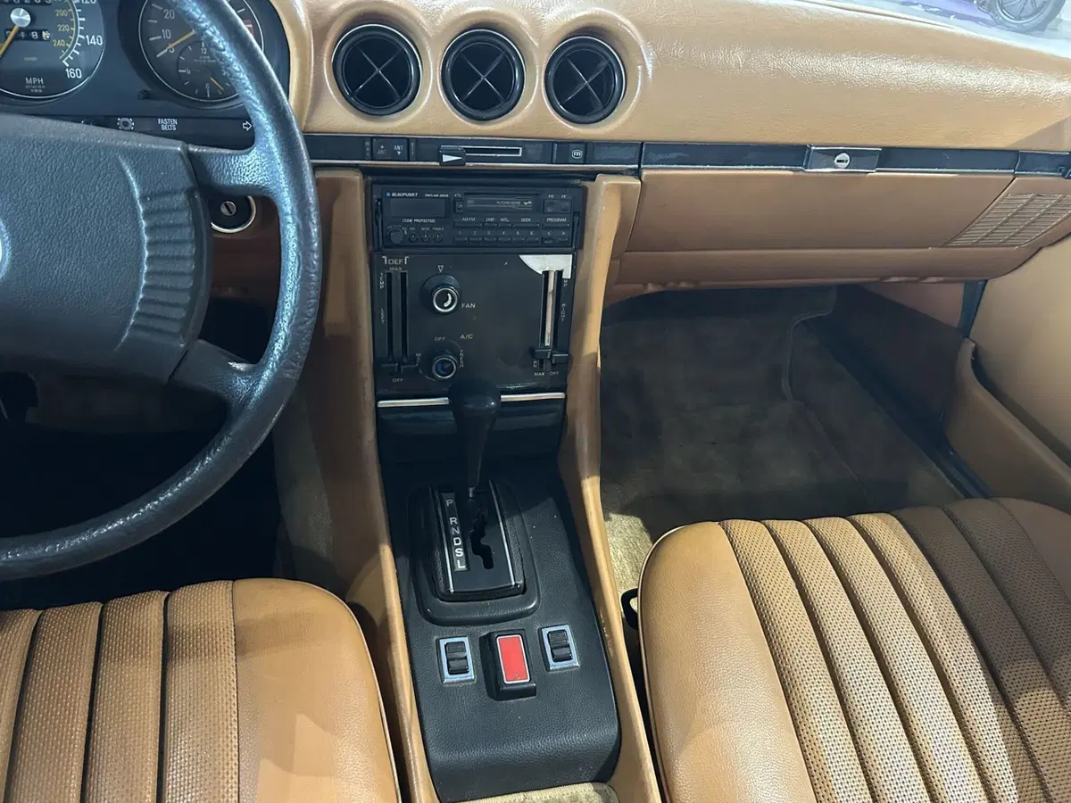 Mercedes-Benz 450 Cabrio usata a Ferrara (12)