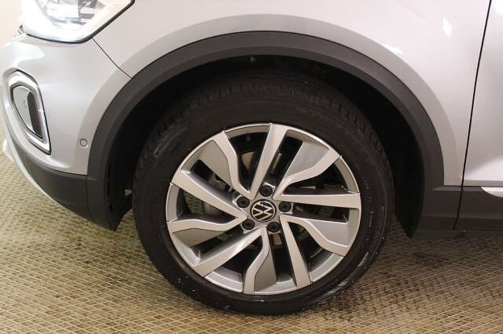 Volkswagen T-Roc Cabrio usata a Novara (18)