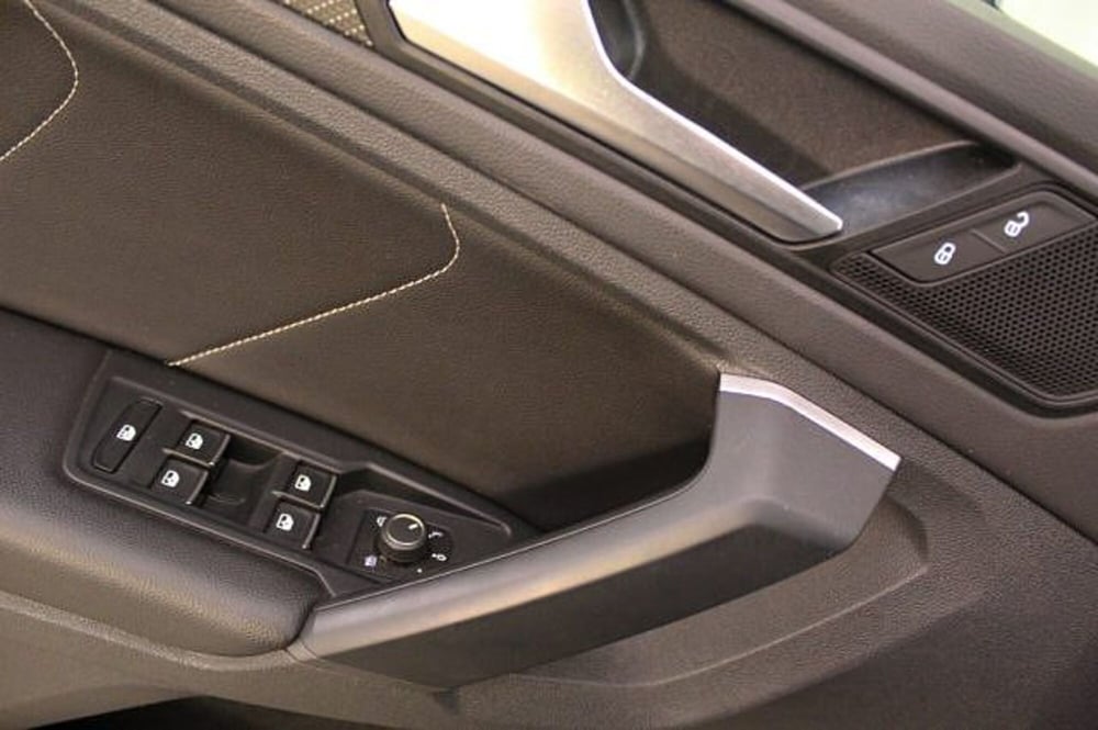 Volkswagen Tiguan usata a Novara (15)