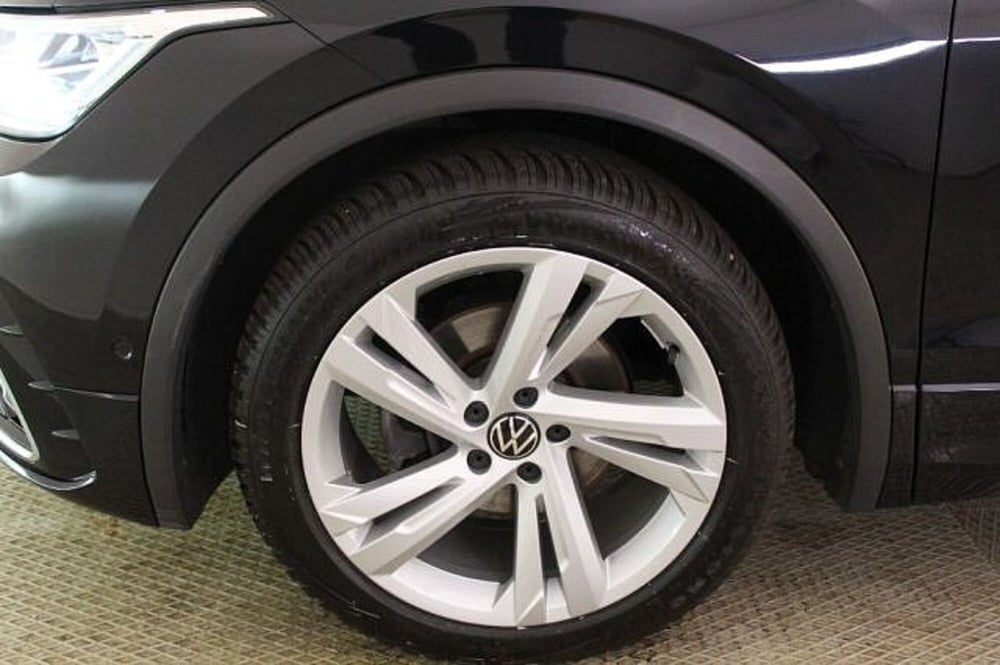 Volkswagen Tiguan usata a Novara (18)