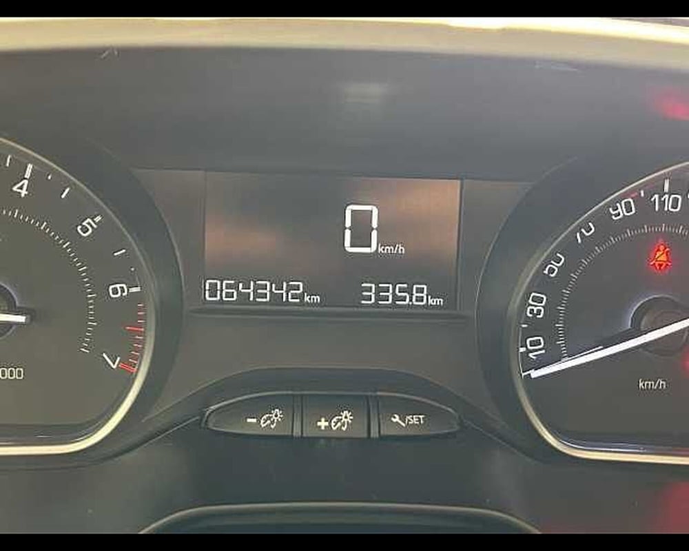 Peugeot 208 usata a Roma (13)