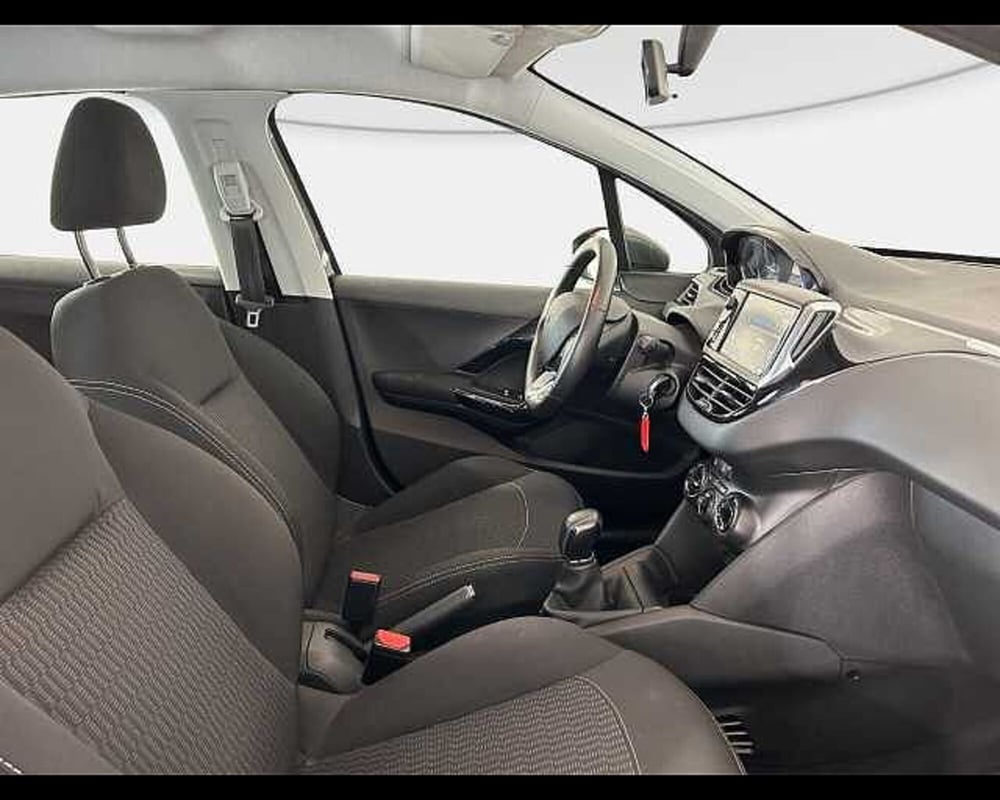 Peugeot 208 usata a Roma (8)