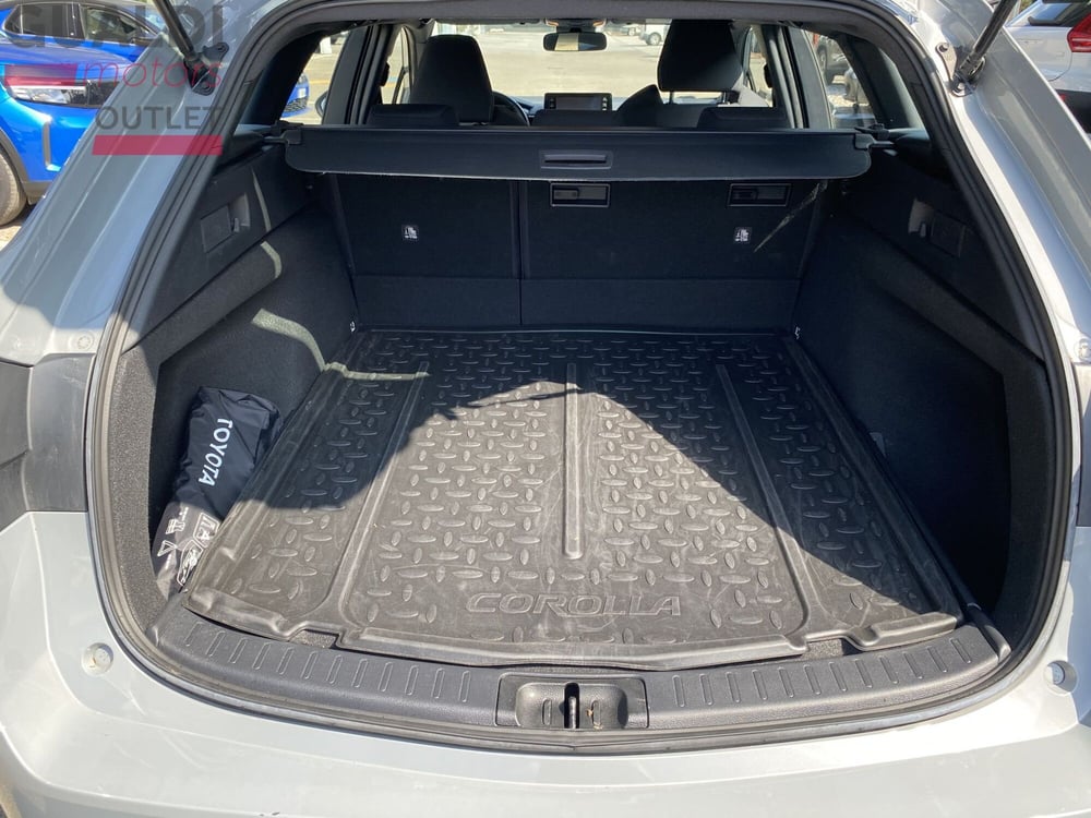 Toyota Corolla Touring Sports usata a Modena (15)