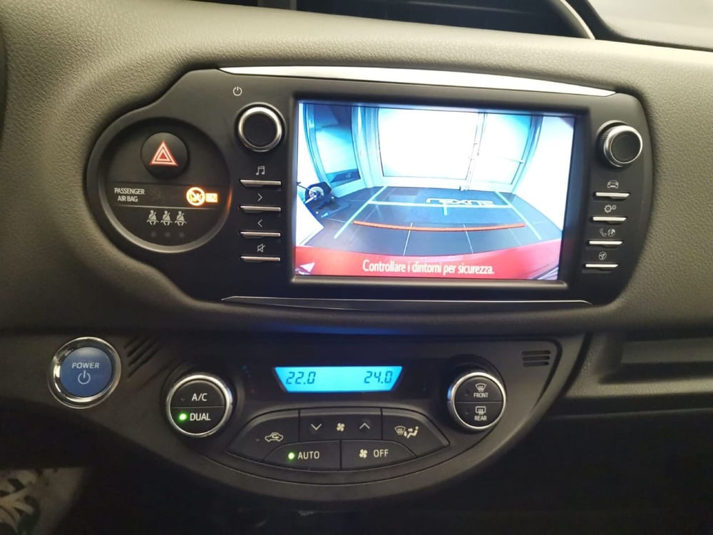Toyota Yaris usata a Bergamo (14)