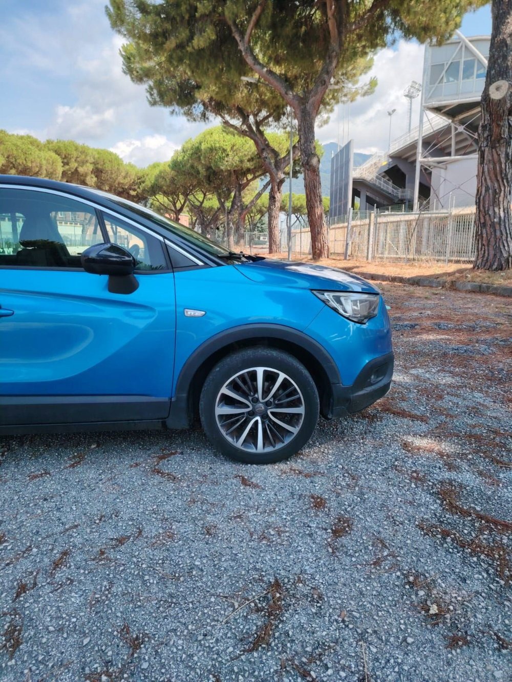 Opel Crossland X usata a Massa-Carrara (16)