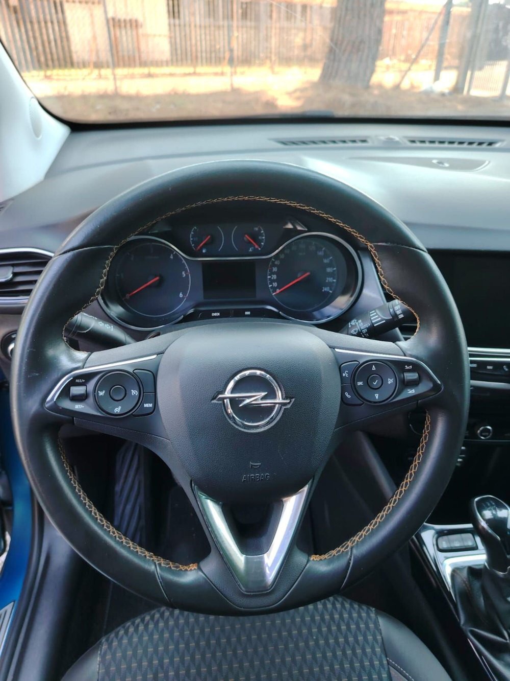 Opel Crossland X usata a Massa-Carrara (20)