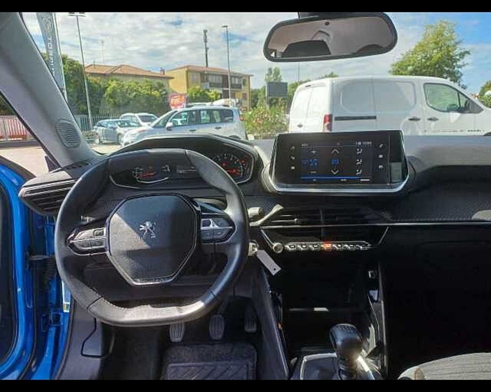 Peugeot 2008 usata a Venezia (10)