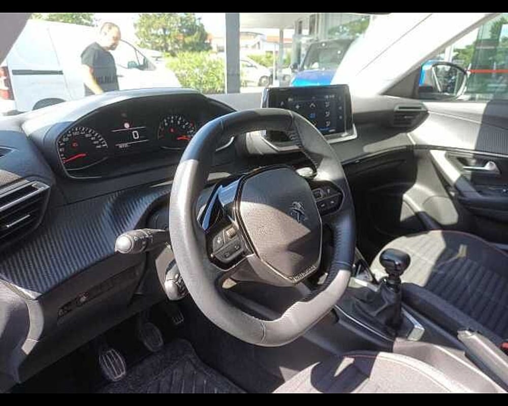 Peugeot 2008 usata a Venezia (11)