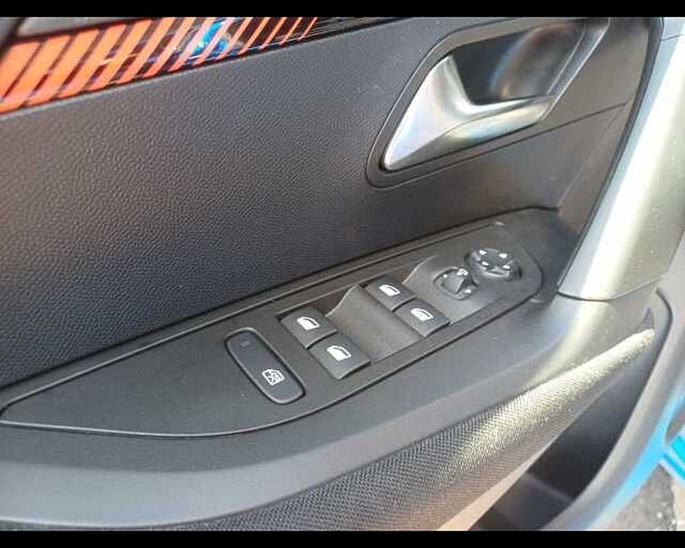 Peugeot 2008 usata a Venezia (13)