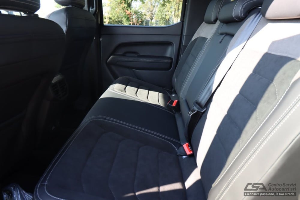 Volkswagen Amarok nuova a Bologna (13)