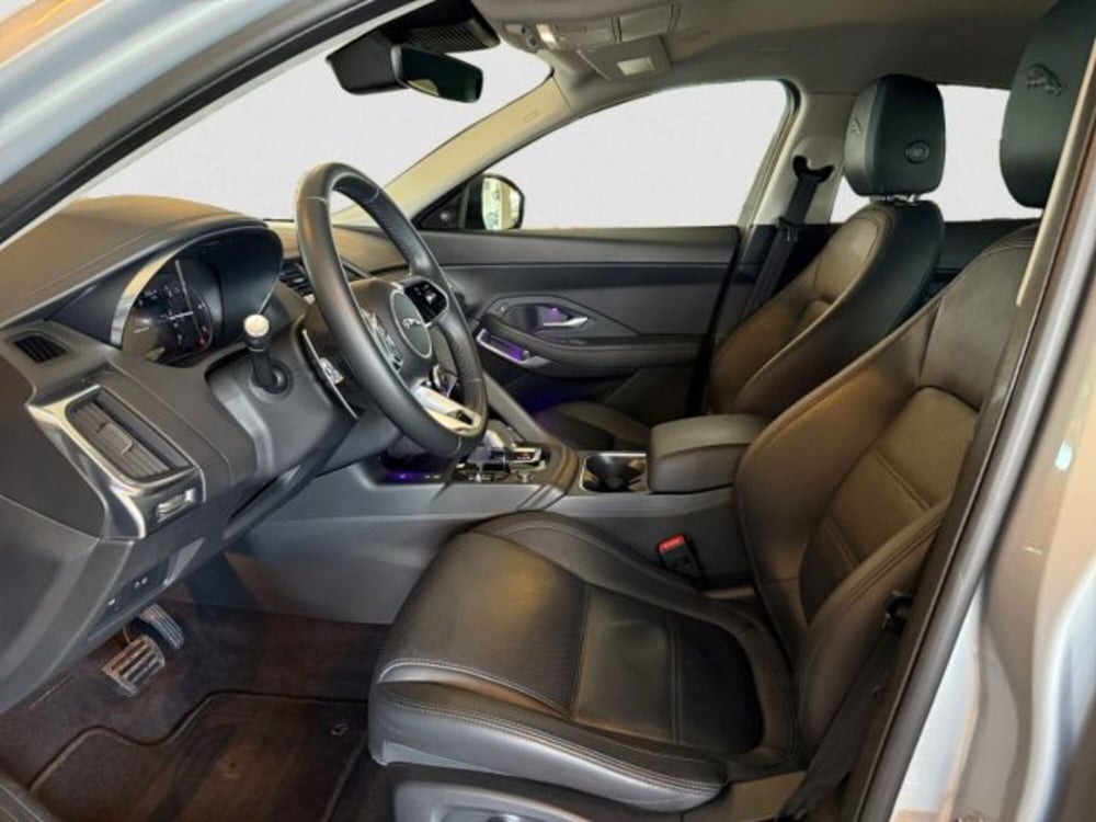 Jaguar E-Pace usata a Livorno (14)
