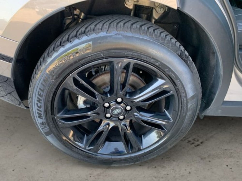 Land Rover Range Rover Velar usata a Livorno (10)